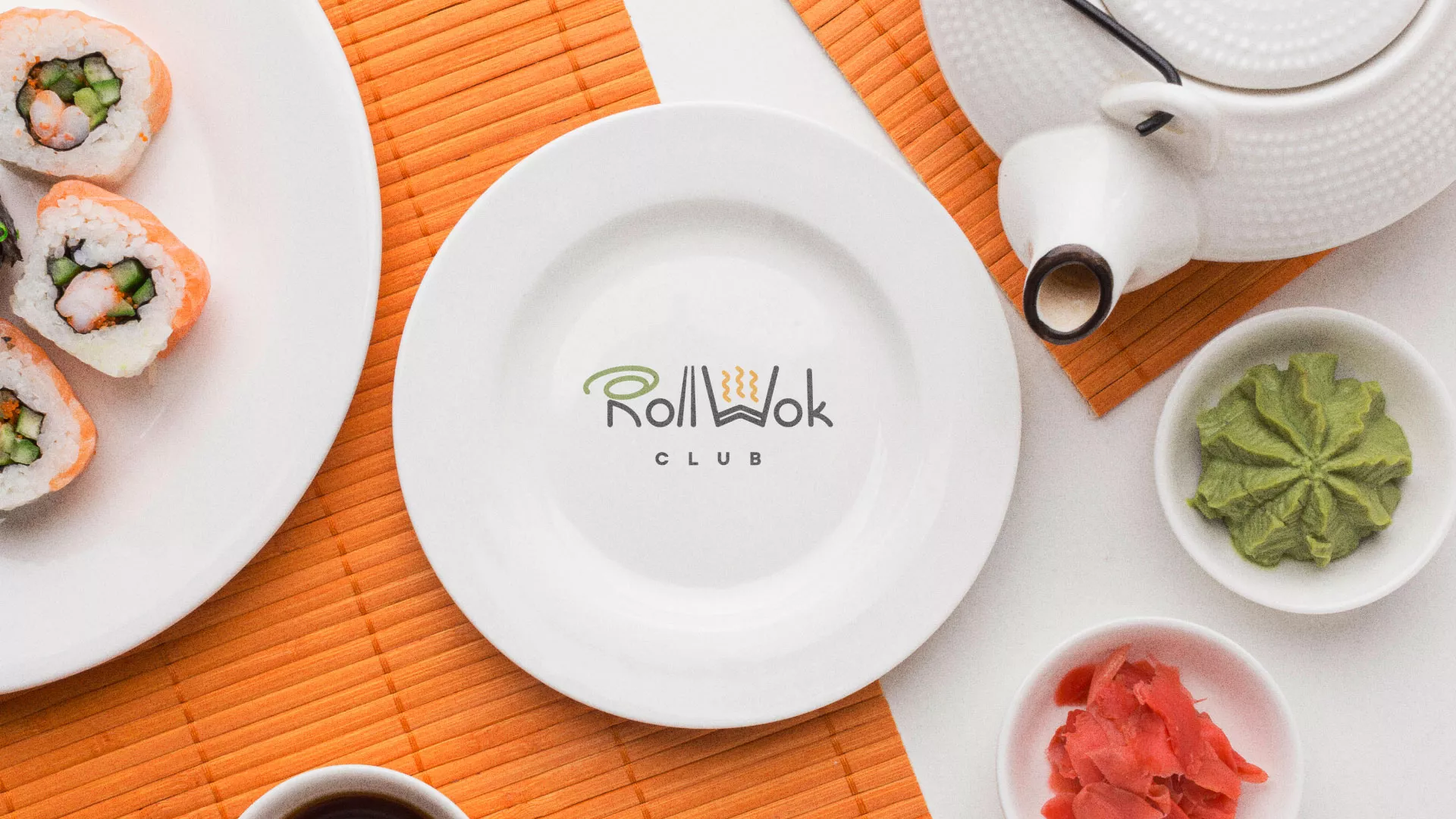 Разработка логотипа и фирменного стиля суши-бара «Roll Wok Club» в Липецке